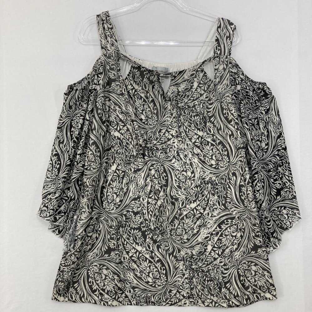 Catherines size 1X Black White Floral Cut Out Cold Shoulder Stretch Top Romantic